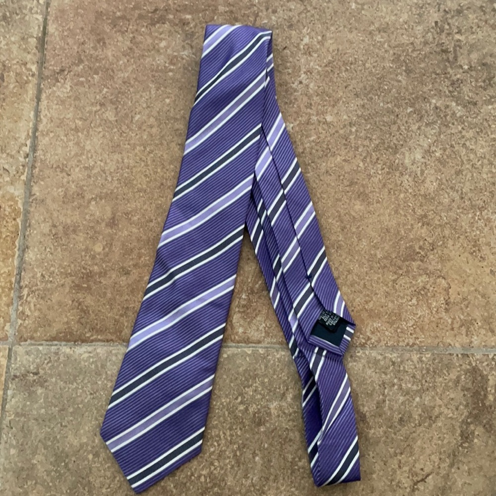 Hugo Boss Purple and white striped 100% silk tie
